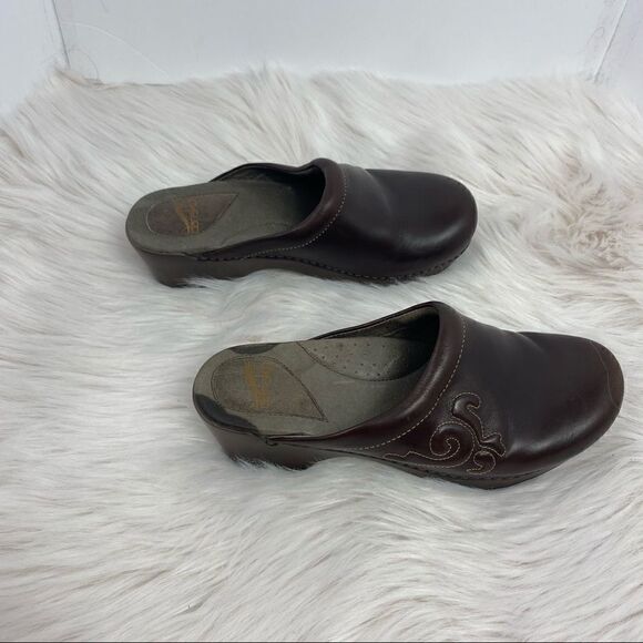 Dansko Nursing Brown Leather Clogs size 8.5/9 - Picture 4 of 8